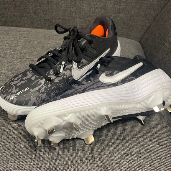 NIKE ALPHA HUARACHE ELITE 2 LOW  METAL CLEATS 6.5 - Picture 2 of 9